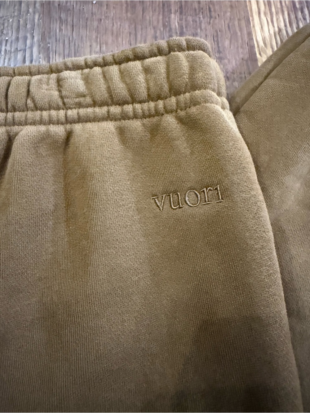 NWT VUORI Women’s Restore Classic Sweatpants in Color Rum Sz M - Picture 7 of 10